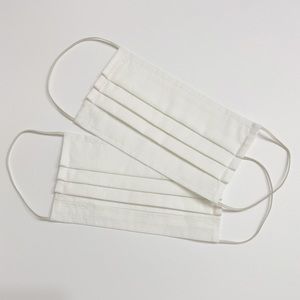 WHITE Pleated FACE MASK with filter Pocket